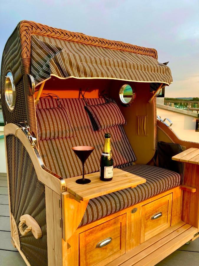 Apartment Penthouse Am Südstrand: Luxurious Seaside Retreat With Rooftop Terrace *