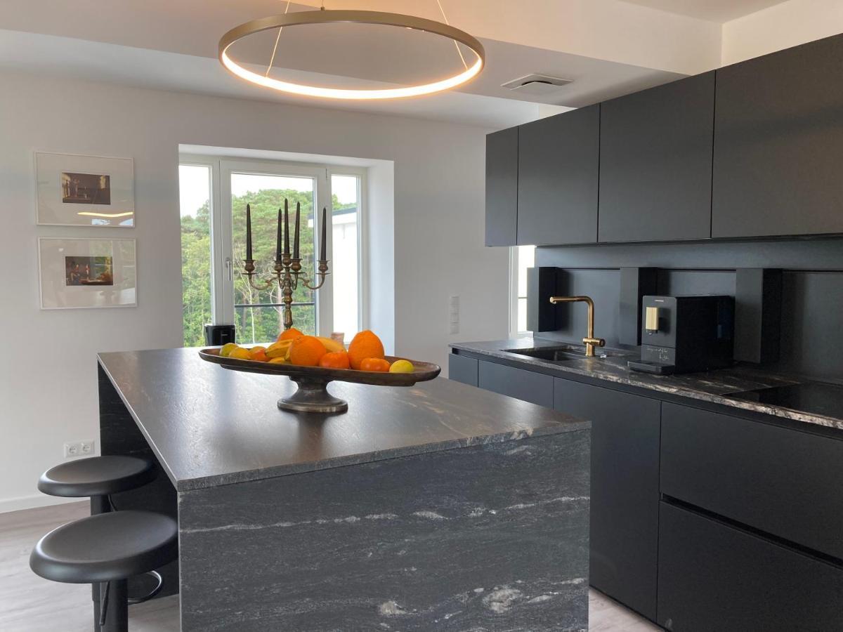 Penthouse Am Südstrand: Luxurious Seaside Retreat With Rooftop Terrace Binz