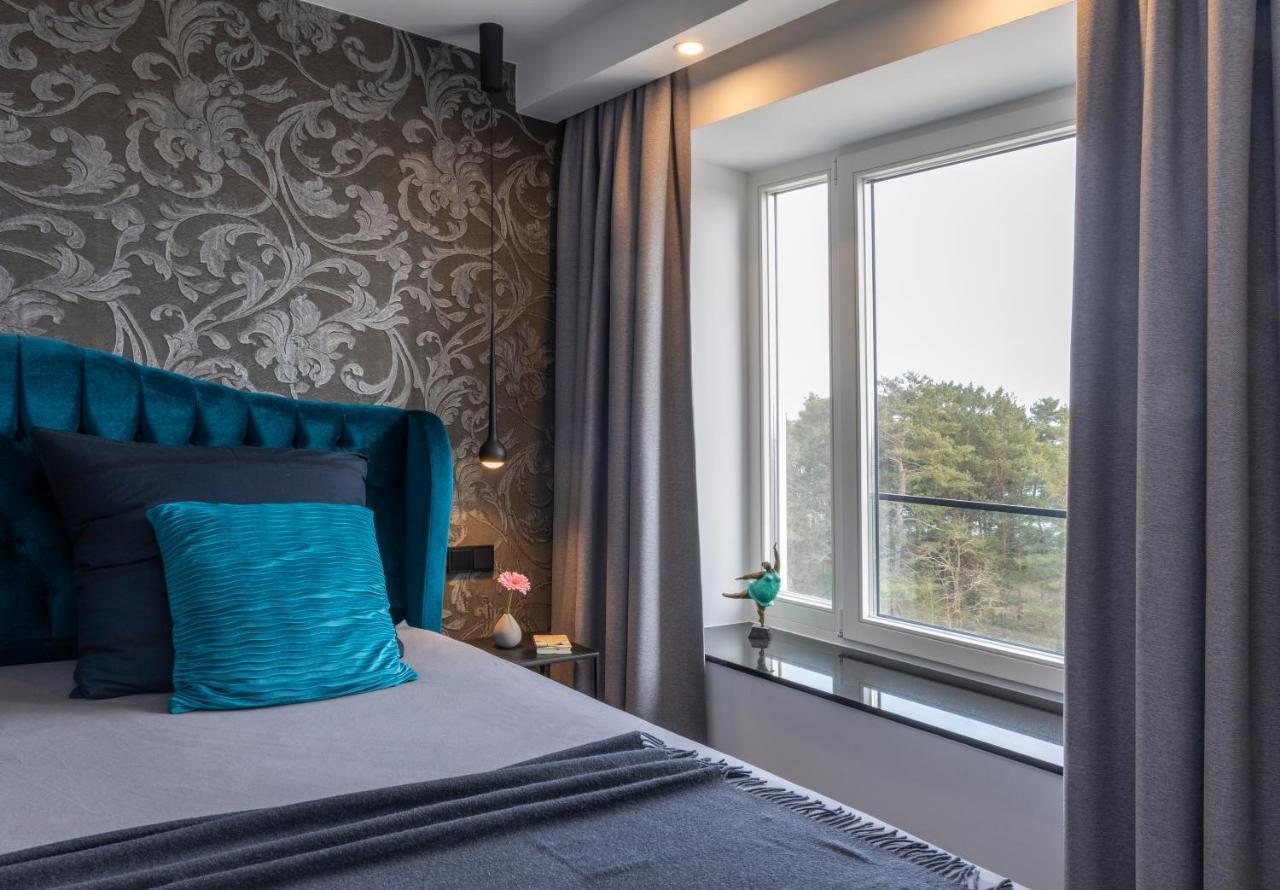 Penthouse Am Südstrand: Luxurious Seaside Retreat With Rooftop Terrace Apartment Binz
